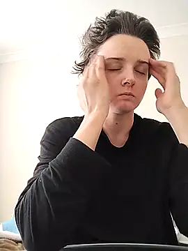 Amy01112 online show from April 2026 12:50:01 PM