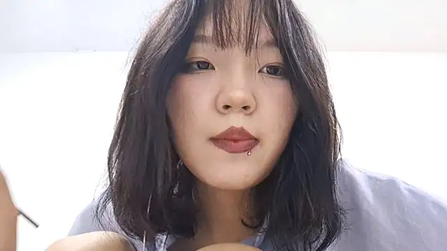 MeowMiaMeow online show from December 2025 05:12:02 PM