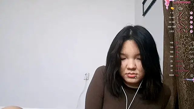 MeowMiaMeow online show from December 2025 04:11:01 PM