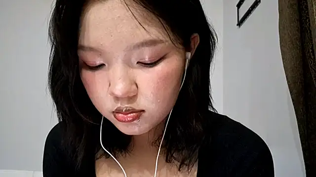 MeowMiaMeow online show from December 2025 05:39:02 PM