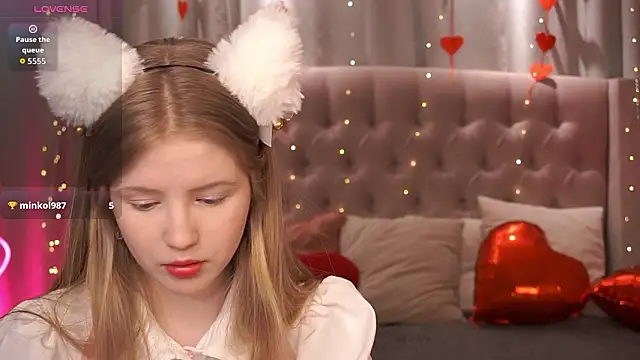 LilianHoward online show from February 2026 12:26:01 PM