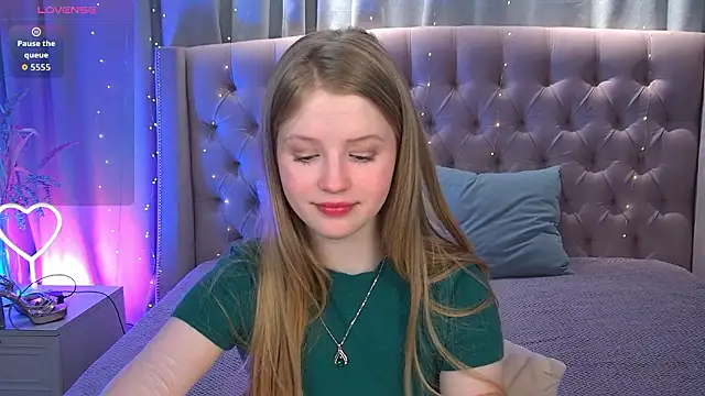 LilianHoward online show from March 2026 12:06:01 PM