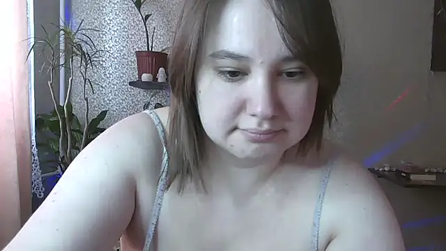 Snapshot of EriikaTwinz chatting on February 2026 09:08:02 AM EriikaTwinz online show from February 2026 09:08:02 AM