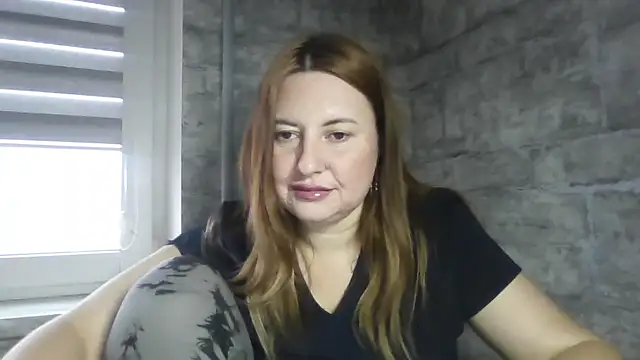 Cute Juliia online show from December 2025 08:04:02 AM