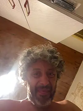 Snapshot of Petebulimia chatting on February 2026 11:05:02 PM Petebulimia online show from February 2026 11:05:02 PM