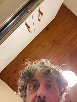 Petebulimia online show from April 2026 11:33:02 PM