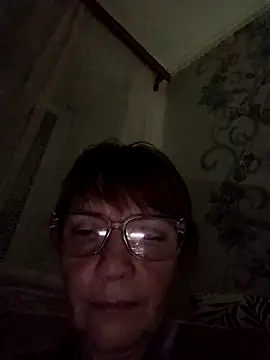 Snapshot of MichelleLove48 chatting on November 2025 05:25:02 PM MichelleLove48 online show from November 2025 05:25:02 PM