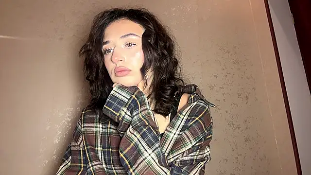 Snapshot of ParsedFix chatting on December 2025 12:22:02 PM ParsedFix online show from December 2025 12:22:02 PM