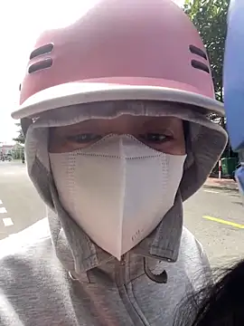 Mio Nips online show from December 2025 04:22:01 AM