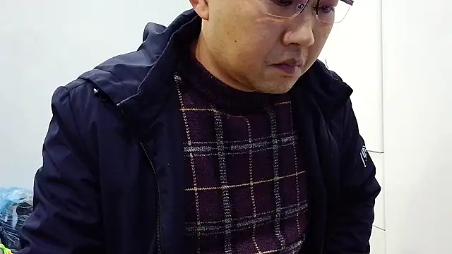 tudou9899 online show from January 2026 03:48:02 PM