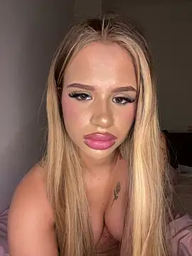 Danielaa 2005 online show from February 2026 05:13:01 PM