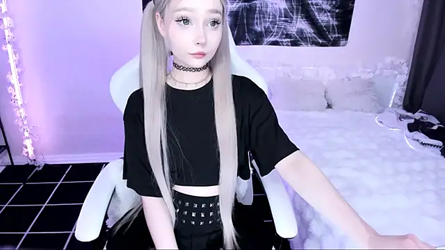 lyric4 online show from June 2026 11:58:02 PM