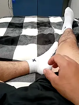 Lalin2323 online show from February 2026 11:57:01 PM