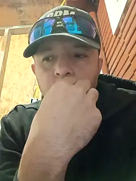 Lalin2323 online show from March 2026 11:07:01 PM