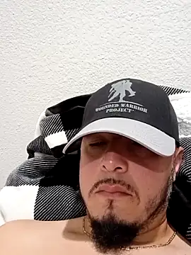 Lalin2323 online show from March 2026 06:42:01 PM