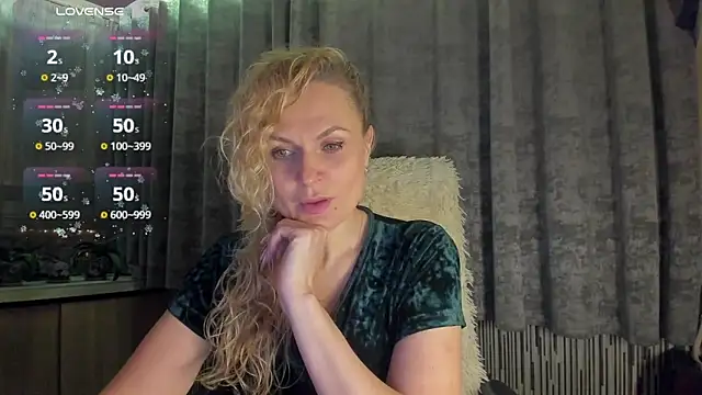 LanaLight x online show from May 2026 09:38:01 PM