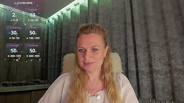 LanaLight x online show from June 2026 09:20:02 PM