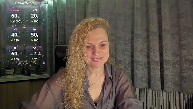 LanaLight x online show from April 2026 06:58:01 PM