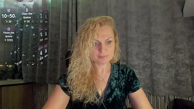 LanaLight x online show from March 2026 06:48:01 PM