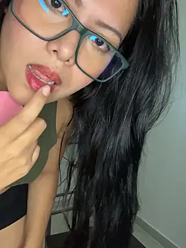 VALJIR03 online show from December 2025 08:42:02 PM