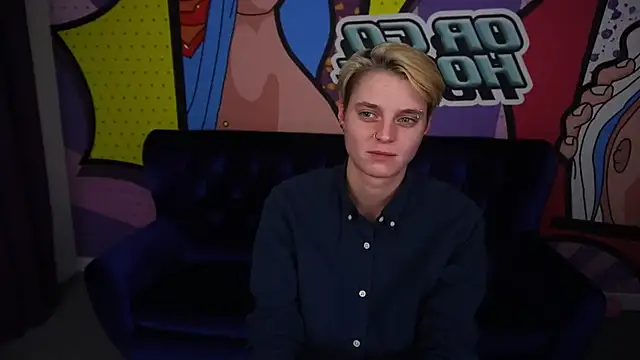 Snapshot of RoxyFlamee chatting on December 2025 03:47:01 PM RoxyFlamee online show from December 2025 03:47:01 PM