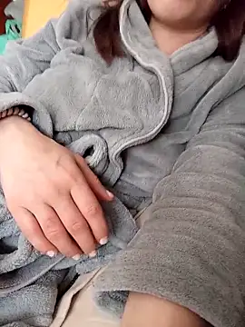 gatitachula93 online show from April 2026 03:03:01 PM