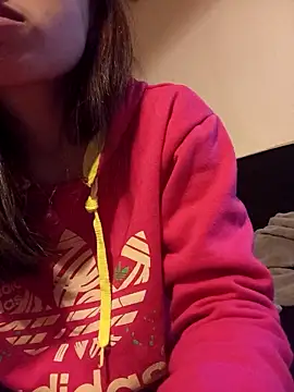 gatitachula93 online show from April 2026 06:53:01 PM