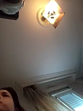 gatitachula93 online show from February 2026 03:20:01 PM