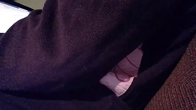 gatitachula93 online show from December 2025 08:03:01 PM