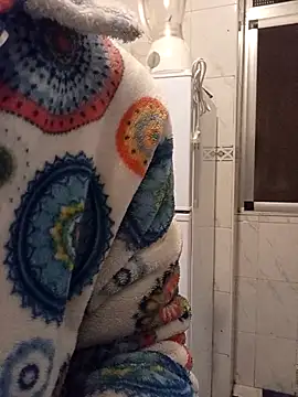 gatitachula93 online show from February 2026 01:28:01 AM