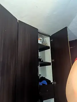 makensys dirty hot online show from December 2025 03:07:01 AM