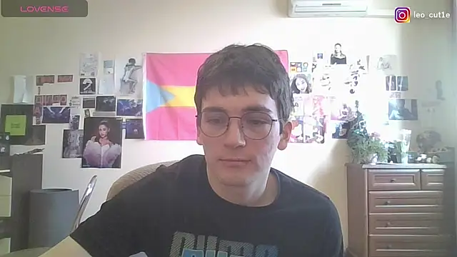 leo cutie online show from March 2026 08:03:01 AM