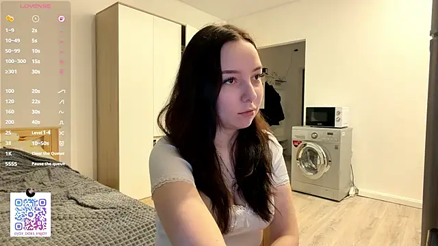 WhiteNoiseJoy online show from January 2026 03:02:02 AM