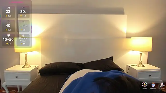 Ariana collinss online show from December 2025 12:10:01 PM