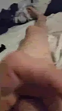 TRESBONNEBITE online show from December 2025 12:44:01 AM