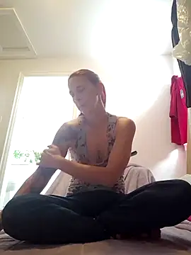 poleslut69 online show from December 2025 03:32:02 PM