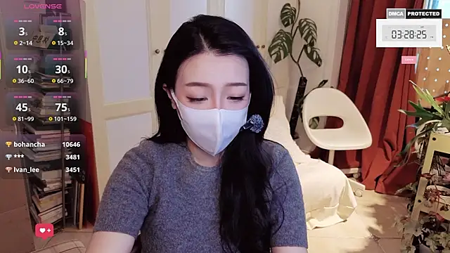 nayomi 34f online show from April 2026 07:27:02 AM