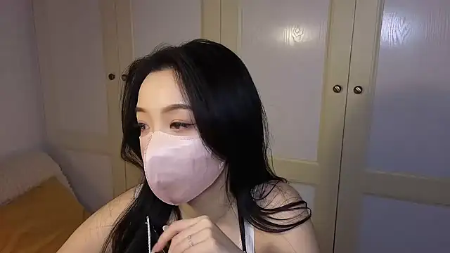 nayomi 34f online show from December 2025 11:03:01 AM