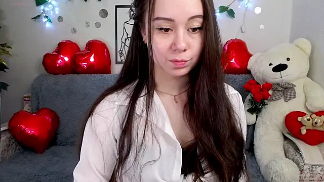 AlinaEleven online show from April 2026 11:33:02 PM