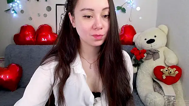 AlinaEleven online show from April 2026 12:04:01 AM