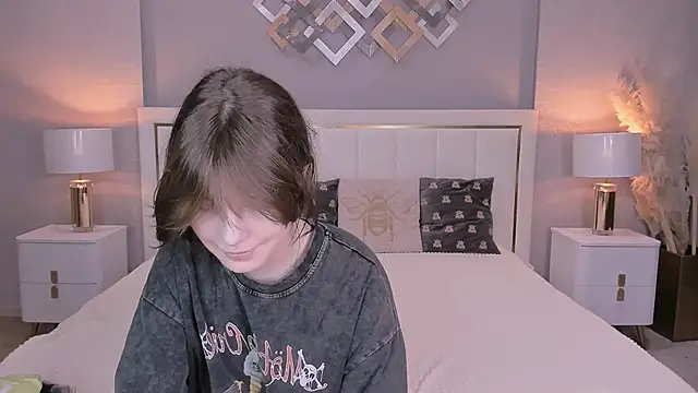 YONA WINK online show from March 2026 08:15:01 PM