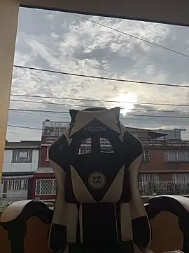 Engell fire online show from December 2025 12:07:02 PM