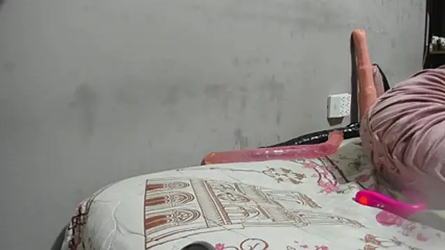 Shadia Squirt online show from January 2026 09:10:01 PM