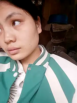 Snapshot of Hilary-123 chatting on February 2026 01:17:02 AM Hilary-123 online show from February 2026 01:17:02 AM