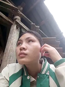 Snapshot of Hilary-123 chatting on February 2026 02:31:02 AM Hilary-123 online show from February 2026 02:31:02 AM