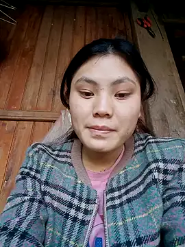 Hilary-123 online show from December 2025 02:33:01 AM