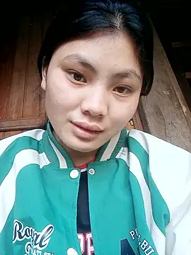 Snapshot of Hilary-123 chatting on January 2026 01:09:02 AM Hilary-123 online show from January 2026 01:09:02 AM