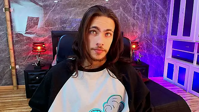 PatrickS25 online show from January 2026 04:05:02 AM