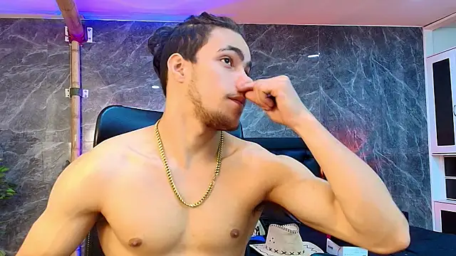 PatrickS25 online show from December 2025 04:11:01 AM