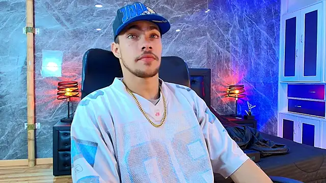 Snapshot of PatrickS25 chatting on February 2026 05:06:02 AM PatrickS25 online show from February 2026 05:06:02 AM